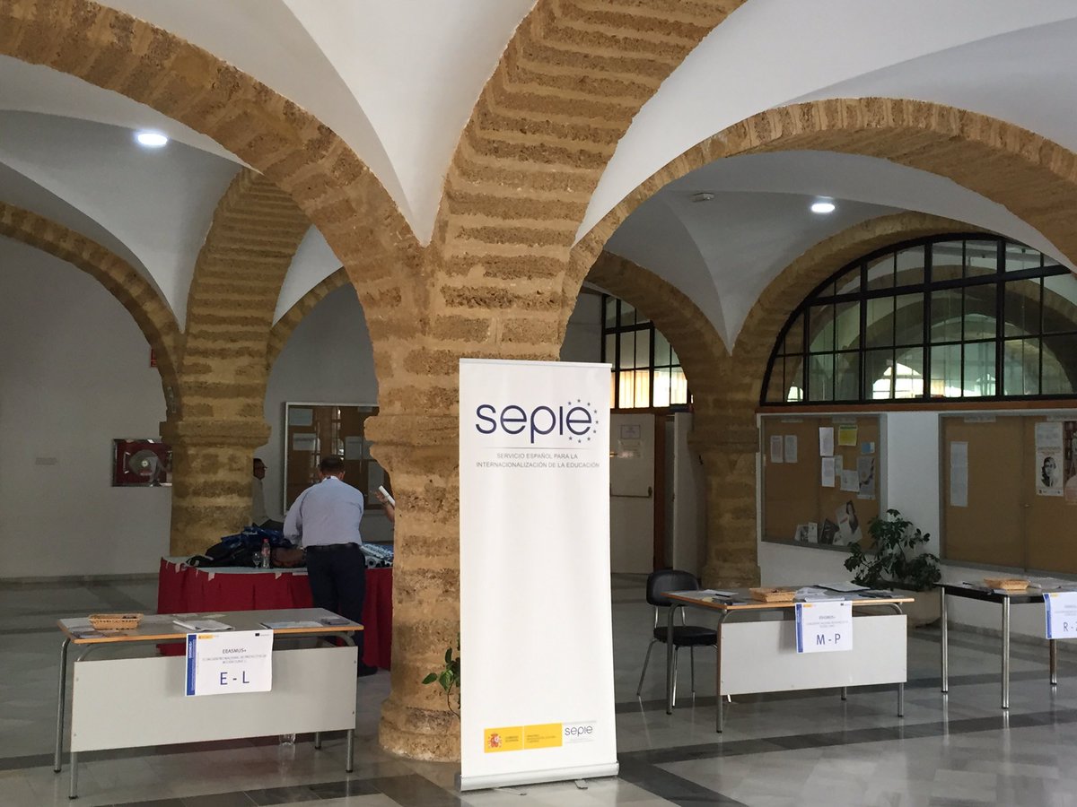 sepiegob's tweet photo. Hoy y mañana estamos en @univcadiz en el III Encuentro KA101 y KA104 convocatoria @EUErasmusPlus 2016 #SEPIEKA1Cadiz https://t.co/8ZTEtmkGtK