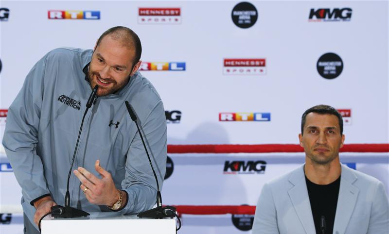 Queensberry's tweet photo. "He will give it his last hurrah &amp; if he comes out swinging I will chin him. Simple!" - @Tyson_Fury #FuryKlitschko https://t.co/DKO0tDPjhS