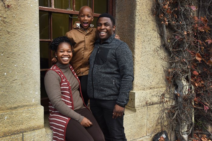 UCT_Research's tweet photo. Fulufhelo Masithulela: Long walk from Limpopo. Read this PhD #UCTGrad2016's inspiring story https://t.co/oUIPW099Js https://t.co/XJT8vAocf8