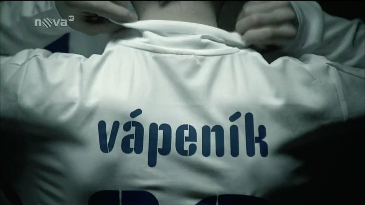 Filasek1892's tweet image. Rosický se zranil. Volejte Vápeníka! @ceskarepre_cz 
#okresniprebor