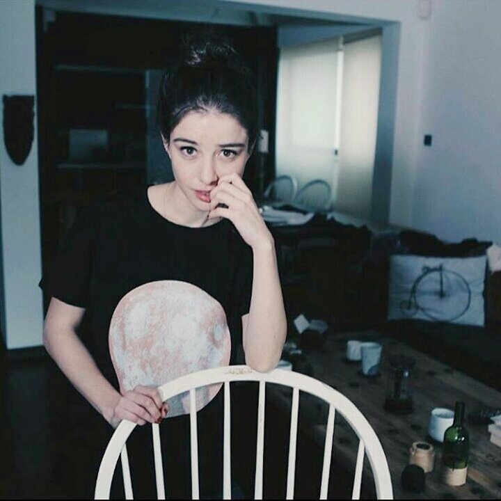 OzSer_Fan's tweet photo. 🆕 #ÖzgeGürel 🐣😍😍😍😘😘 #moonstore @ozgecangurel #kirazmevsimi 🍒 https://t.co/CLUVKRcIQp