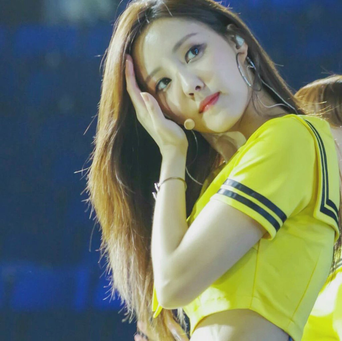 hyombt's tweet photo. 鏡を見ても空を見ても貴方しか見えなくて ( Hyomin from T-ARA parody acc ) #RTしたbotとペンを迎えにいく #RTしたbotとぺンを迎えにいく https://t.co/ONUYOQh1bb