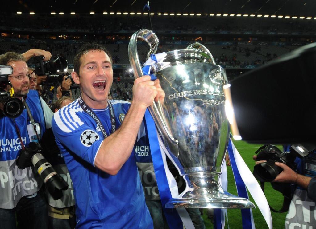 isam_zahran's tweet photo. Happpppy birthdayyy frank lampard💙!
#CFC #ourmain https://t.co/hd3GobgkNy