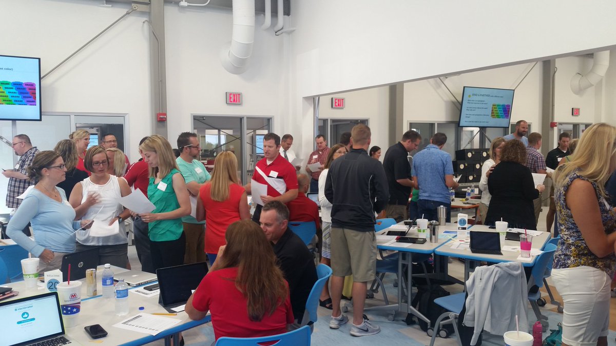 MindyVanderVeen's tweet photo. Great start to district PLC Leadership Institute! #CGCSC https://t.co/FnsfzBIX9O