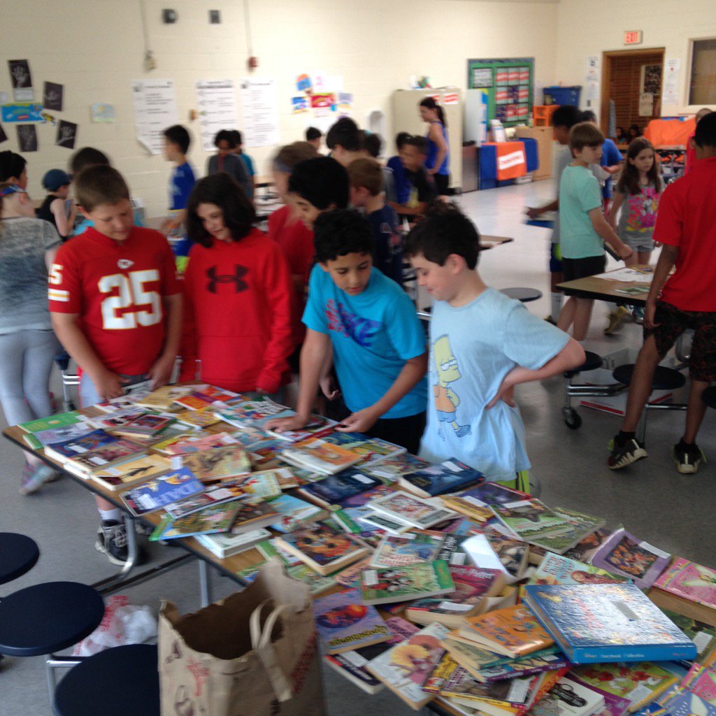 Thanks to the Mindess Student Council for holding the "Summer Reading Book Give - A - Way!"

#700 books given out!
