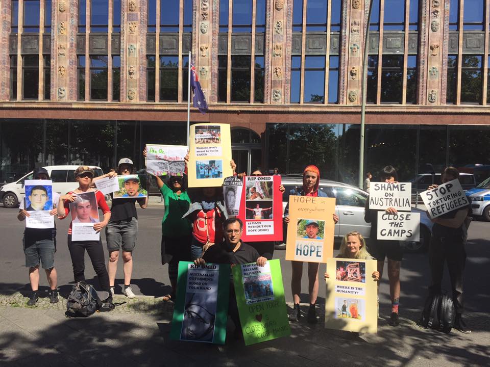 aslanp81's tweet photo. Hope never dies. Berlin Australian Embassy 20.06.2016 #Nauru #Manus #Omid #RIPOmid #CloseTheCamps https://t.co/x3VvzhJNcg
