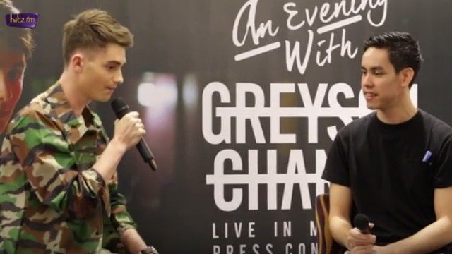 GreysonCrewID's tweet photo. #WATCH Greyson Chance with Ryan Chats In The Press Conference https://t.co/Yb6zifcFXz https://t.co/7dzwYUo9cH
