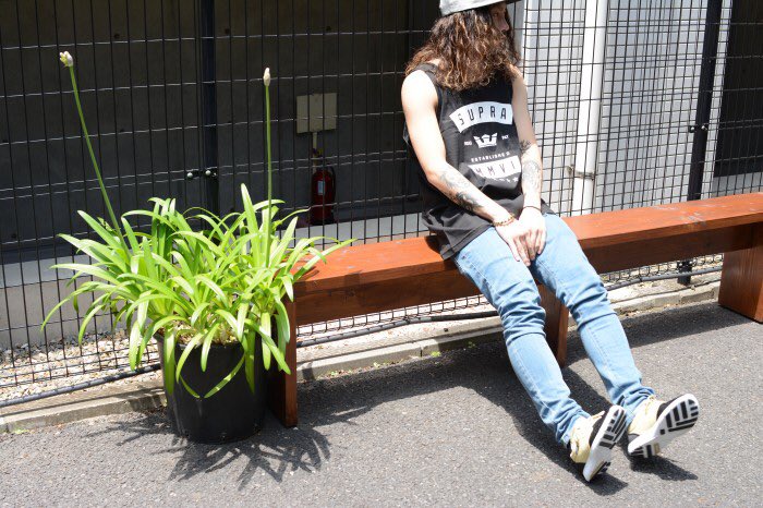 supratokyo's tweet photo. 【BLOG】メッシュ切り替えながらもスウェードアッパーの切り替えで、適度な軽さを演出。ランニングタイプの軽量モデルなのでマストハブしたい。 #supratokyo #hammerrun https://t.co/dre1mR5qcG https://t.co/ah0yXW9ZZK
