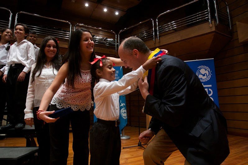 El Sistema renueva su compromiso como Embajador Nacional de Buena Voluntad de UNICEF - bit.ly/28IpKKz