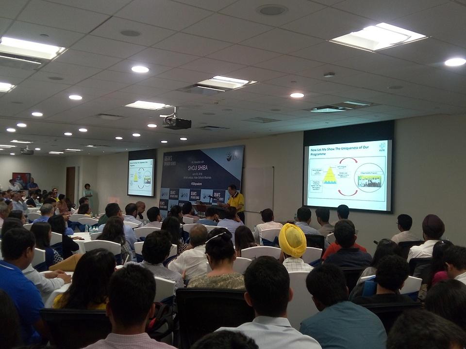 vikram_baheti's tweet photo. When #ShojiShiba is in ur campus u don't sit n listen, u jump into fish bowl to understand. @LifeAtISB #ISBSpeakers https://t.co/TYehBnrcTP