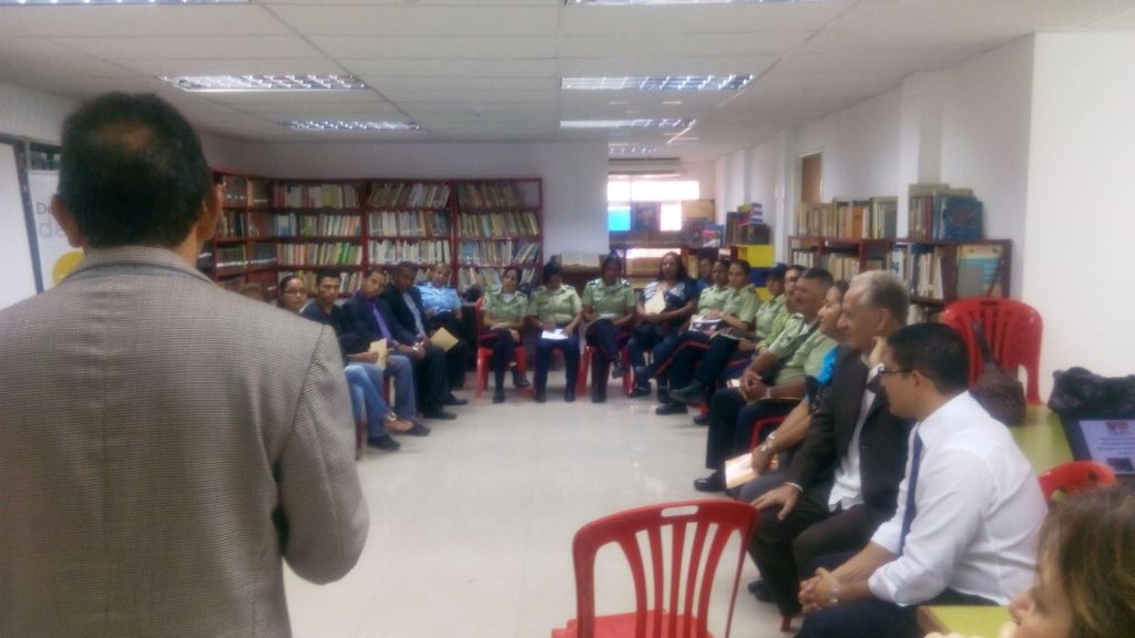 DefensoriaAnz's tweet photo. (2) dirigido a todo el sistema de recepción de denuncias @TarekWiliamSaab @Defensoria_Vzla https://t.co/6qEn11LYGo
