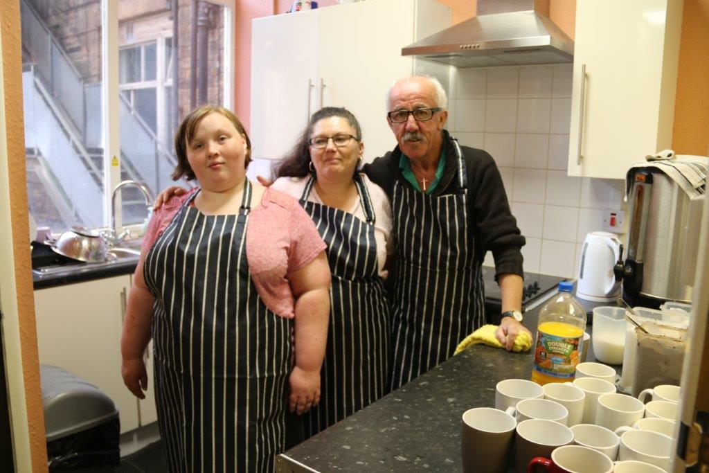 LifelineBradfrd's tweet photo. #cook & #eat session in progress for the #visuallympaired & #blind #community of #Bradford #volunteering https://t.co/VC3cjnqLUO