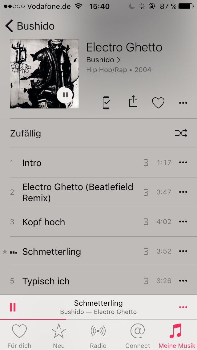 lucaslu_ckli's tweet photo. Ein Klassiker von Track. Ein Klassiker von Album!! @bushido #SonnyBlack #ElectroGhetto #EGJSupermacht https://t.co/hoFcDyg3Tr