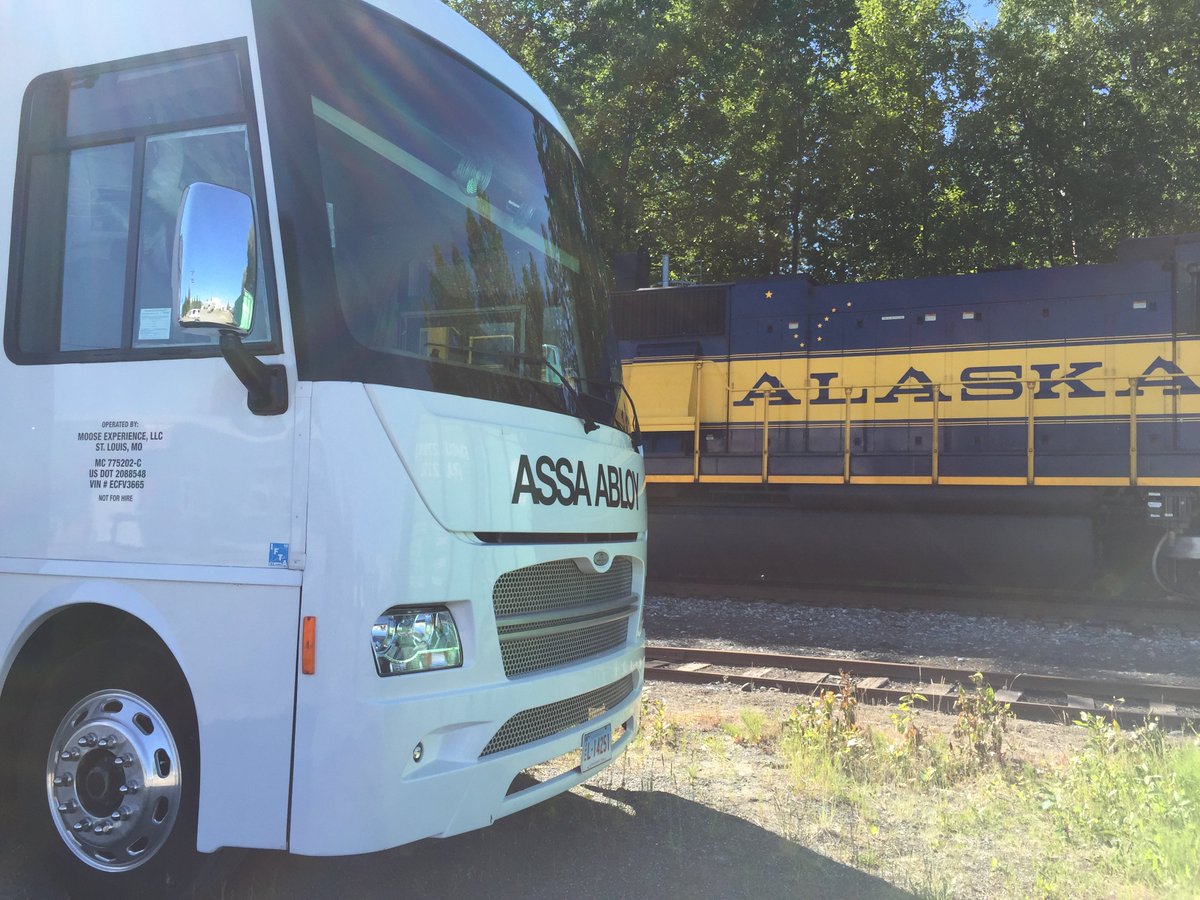 ASSAABLOYtours's tweet photo. @ASSAABLOYDSSUS Our #Education Showroom is in #Alaska this week! 1 more state before we hit all 50! #Solutions2u https://t.co/O5GAMTzrbA