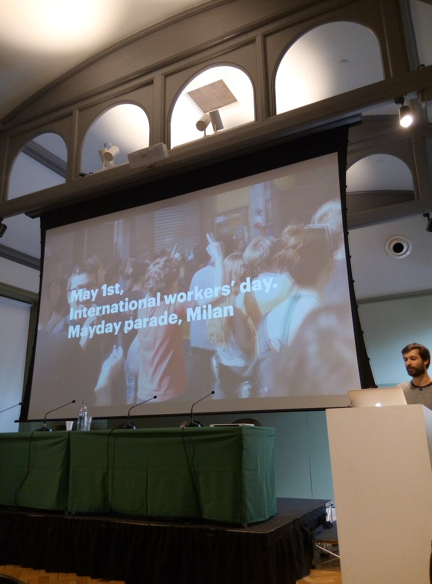 azzurrapini's tweet photo. "fakes, flames and memes" picturing the protest #VSMLconf @densitydesign @studiocalibro @marioponte @ufo_inthesky https://t.co/2INKY0Pevv