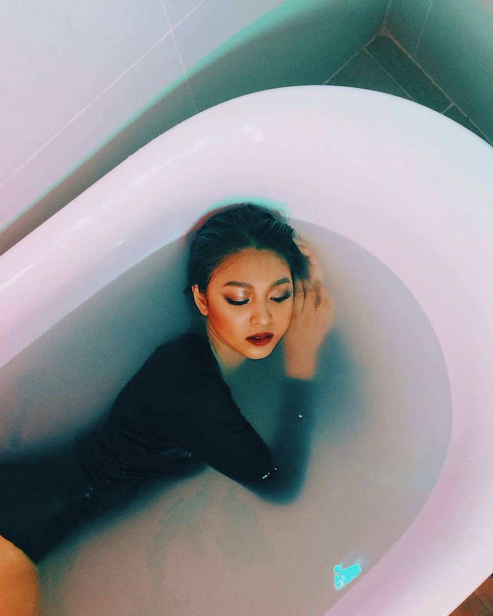 JaDineAmaze's tweet photo. Definition Of Sexiness

#NadineOnTWBA https://t.co/loWNPdKNvN
