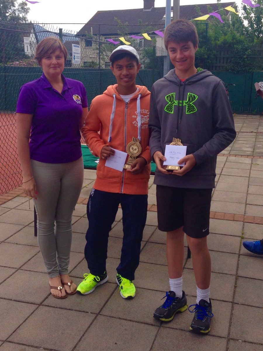 EliteSportsP's tweet photo. Brilliant weekend of victories for the Hogan siblings Rory and Lucy with their impressive tennis wins in Bray! https://t.co/oQwWzEJNUX