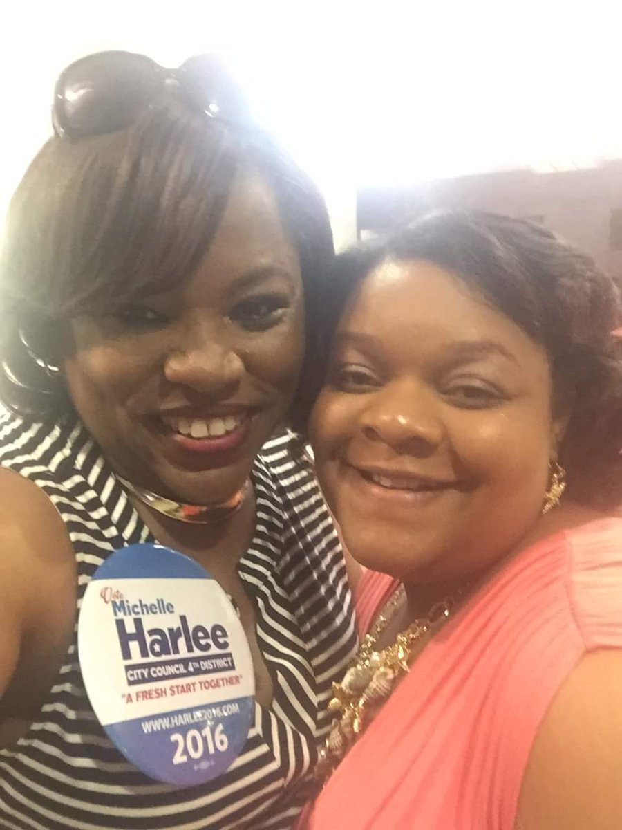 Vote4Harlee2016's tweet photo. #VOTE https://t.co/KfrJSOng9w