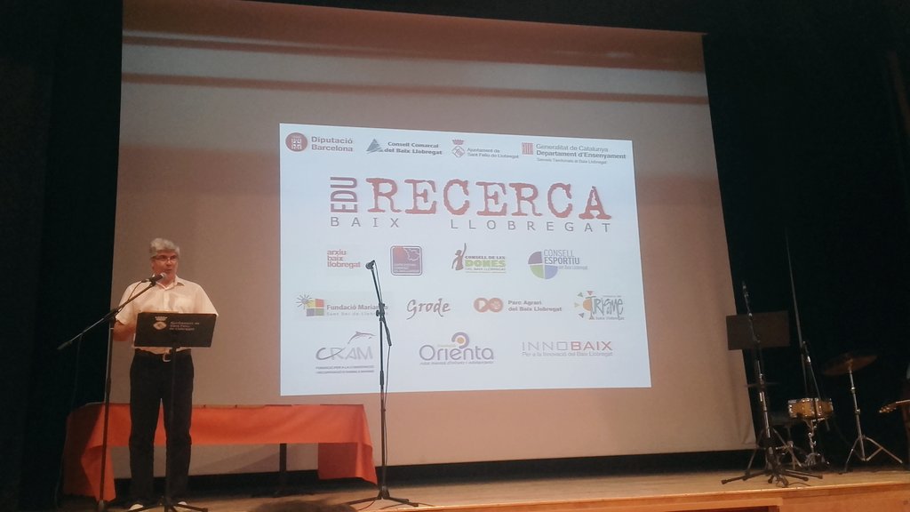 miriamrlo's tweet photo. @FMarianao amb #grode presents a Premis #edurecerca dl Baix Llobregat @JosepTorrico https://t.co/Lfgsaif4QD