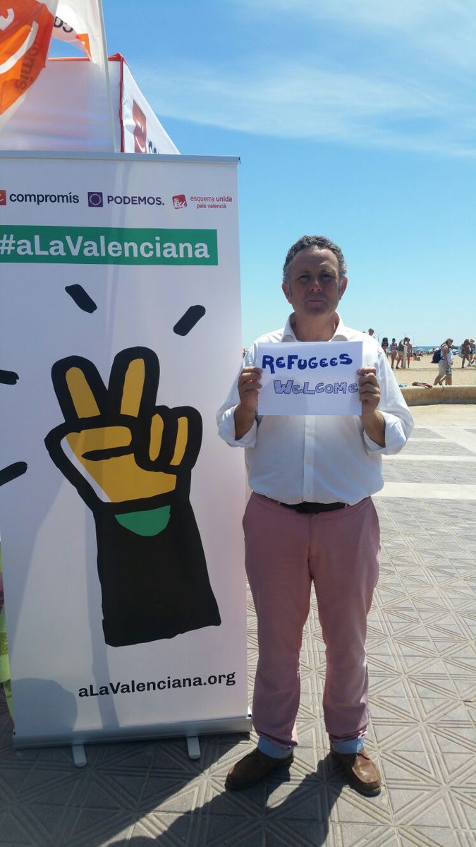 EBataller's tweet image. &quot;Les persones no tenim fronteres, la intolerància sí&quot;. #DiaMundialdelosRefugiados #refugeeswelcome