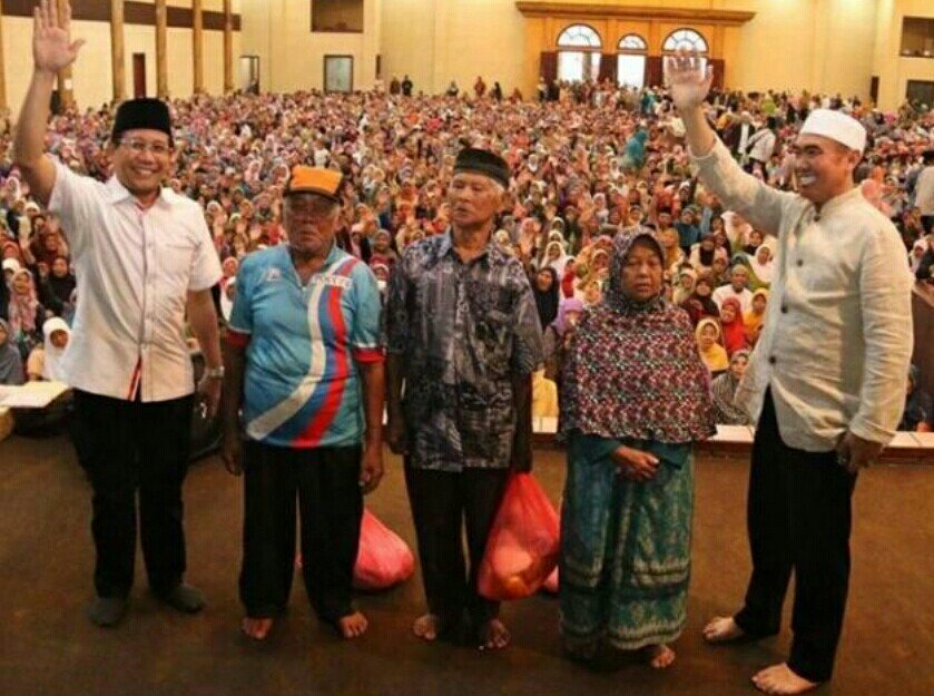 Pak Halim Berbagi Bersama 18.000 Anak Yatim Piatu
matahationline.com/berita-pak-hal… #politik