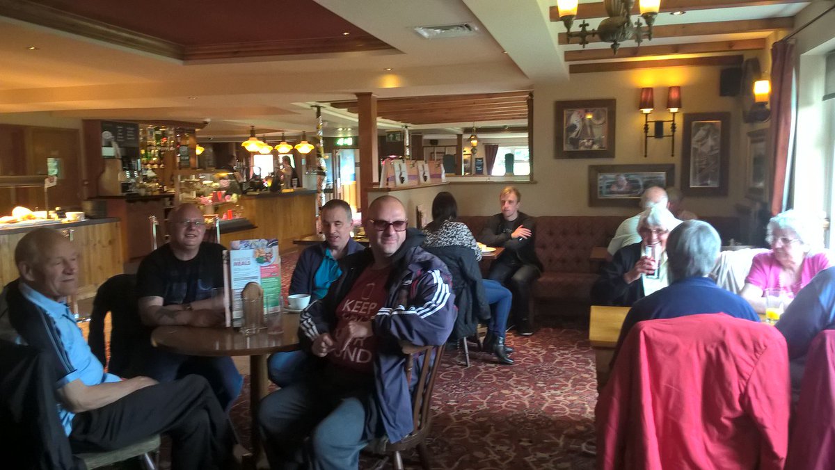 SightSupportHEY's tweet photo. Our SocialEYES group really enjoyed their lunch at @RedSailsCarvery today. #goodfood #Hull https://t.co/lGgycnxxdX