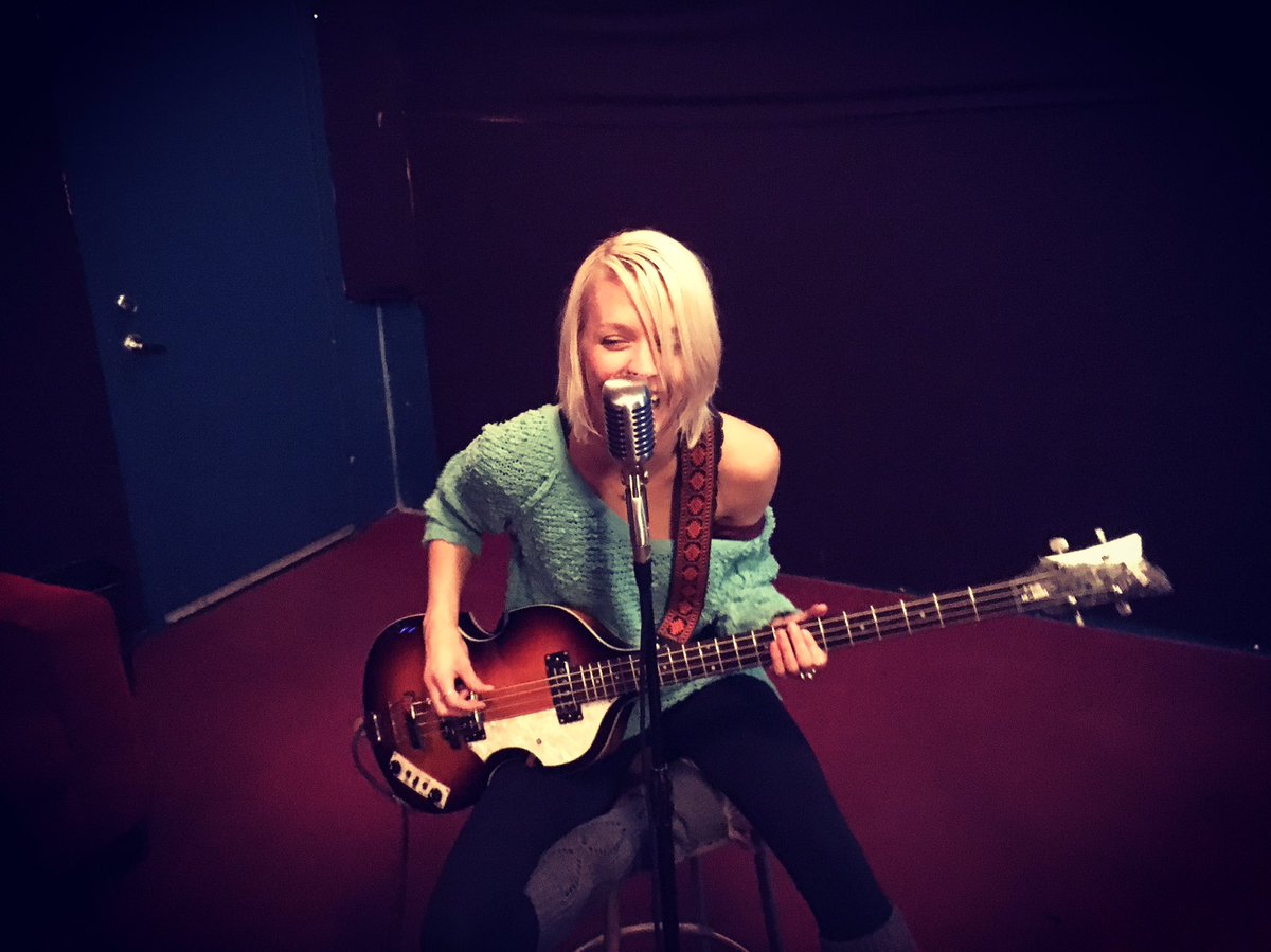 Brit Sheridan tweet media