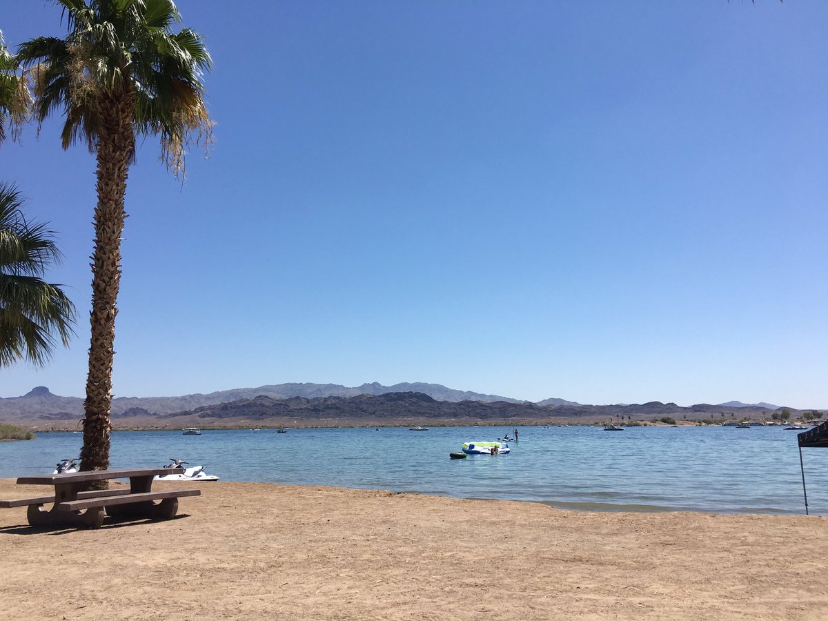 bWreckBand's tweet photo. bWreck in Havasu! #bWreck #riverrat #havasu https://t.co/2BPu44HpfY