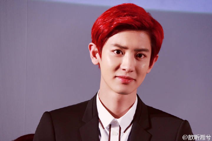 thepararare's tweet photo. จำลองความคิดในหัวชานยอล
: เห้ย ได้ยินเสียงแฟลช ใครถ่ายรูป
: ถ่ายเราป่ะวะ
: อ๋ออ โอเคถ่าย ยิ้มหรั้ยยย https://t.co/51w8B2aieN
