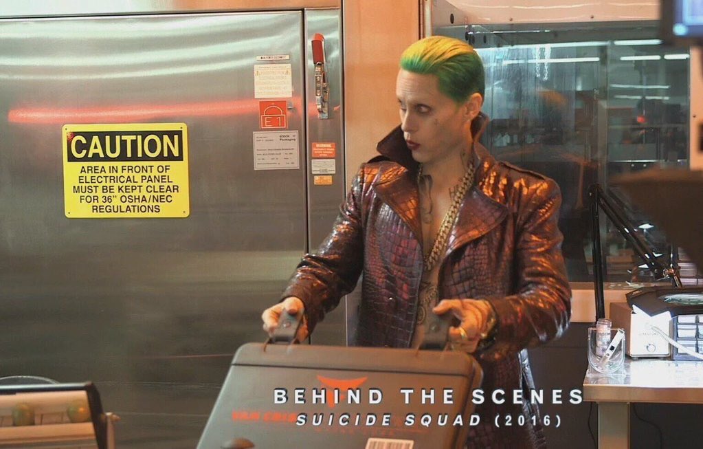 TheMediaByte's tweet photo. New BTS Images Of Jared Leto's Joker On The Set Of 'SUICIDE SQUAD'! https://t.co/Y4NDxcicjH