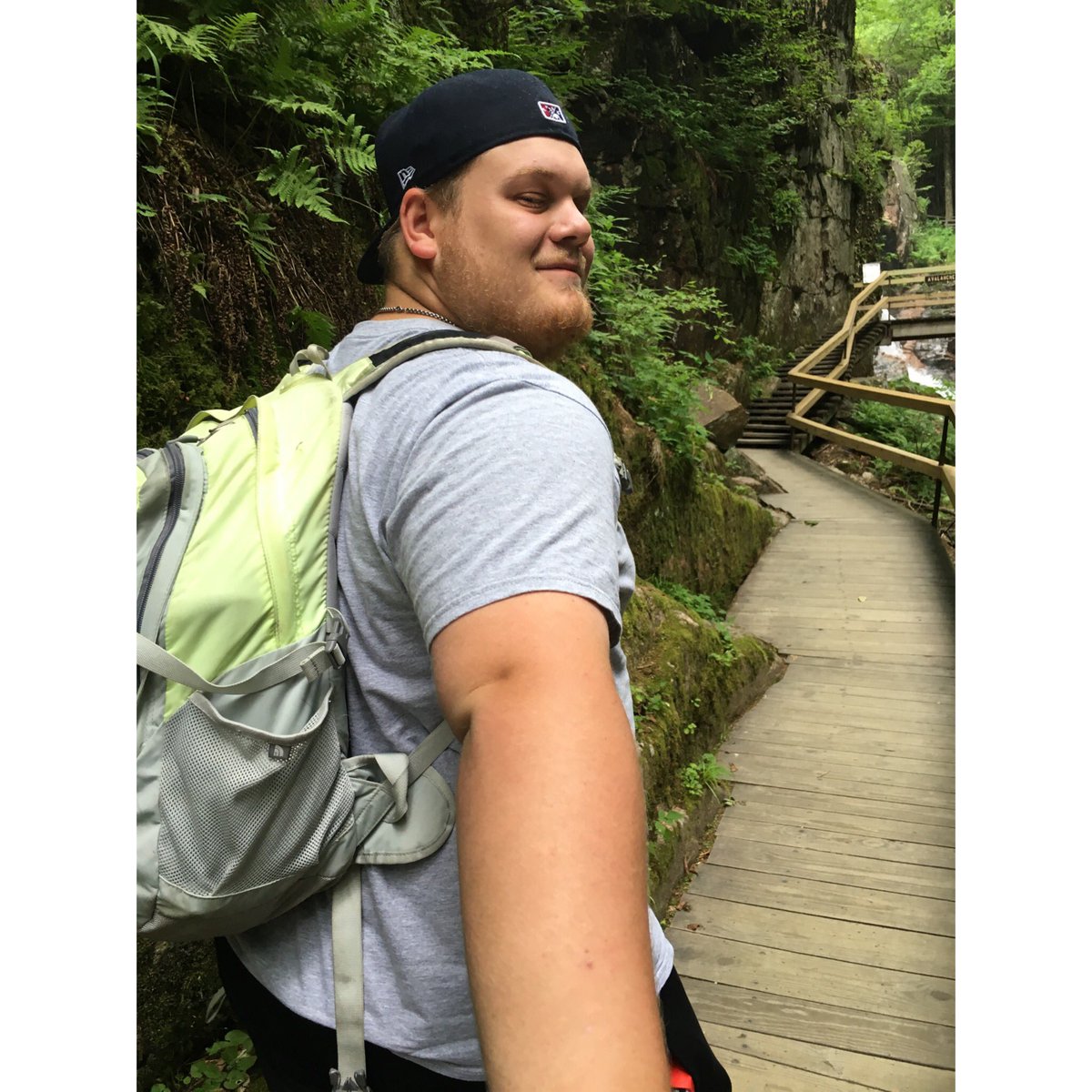 joslynh16's tweet photo. "Lets hold hands for effect" ๐๐ซ #luvmybf https://t.co/ZecFo6kqwS