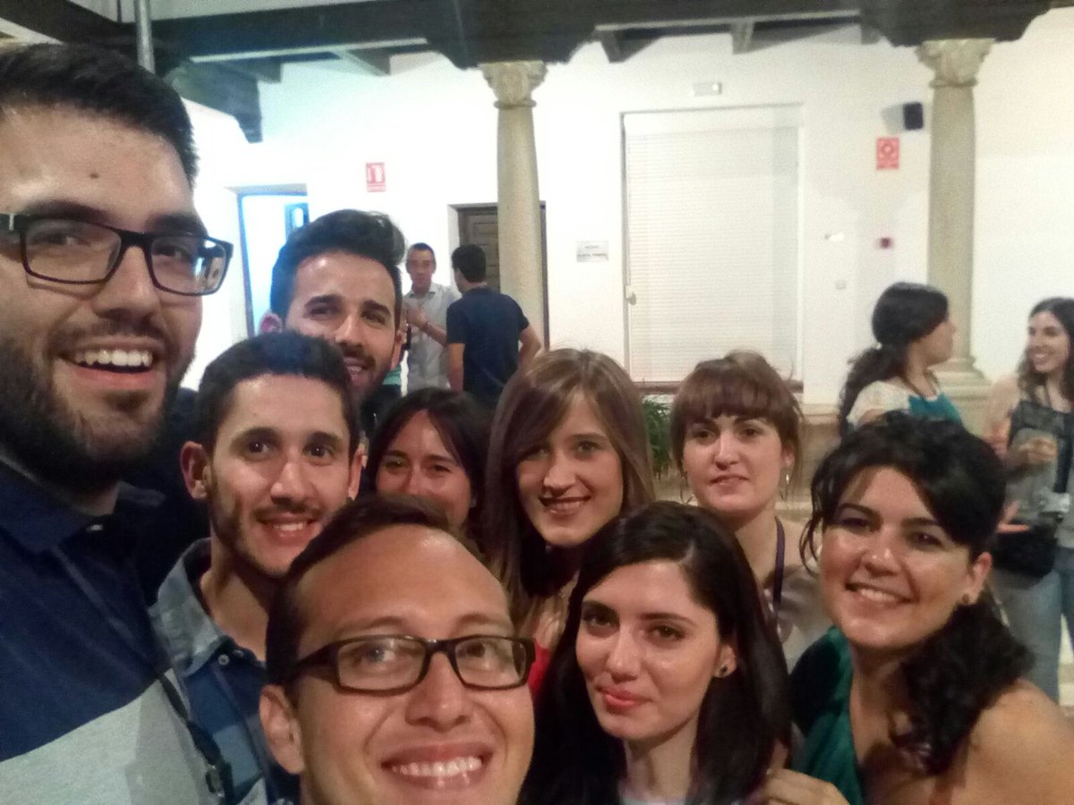 itsini_go's tweet photo. Palo selfie sin mano #selfiejovenes #ciudadreal #gadgetobrazo #jumelagesevillanovasconavarrogranaino @jjiisecat https://t.co/ikysOODliK