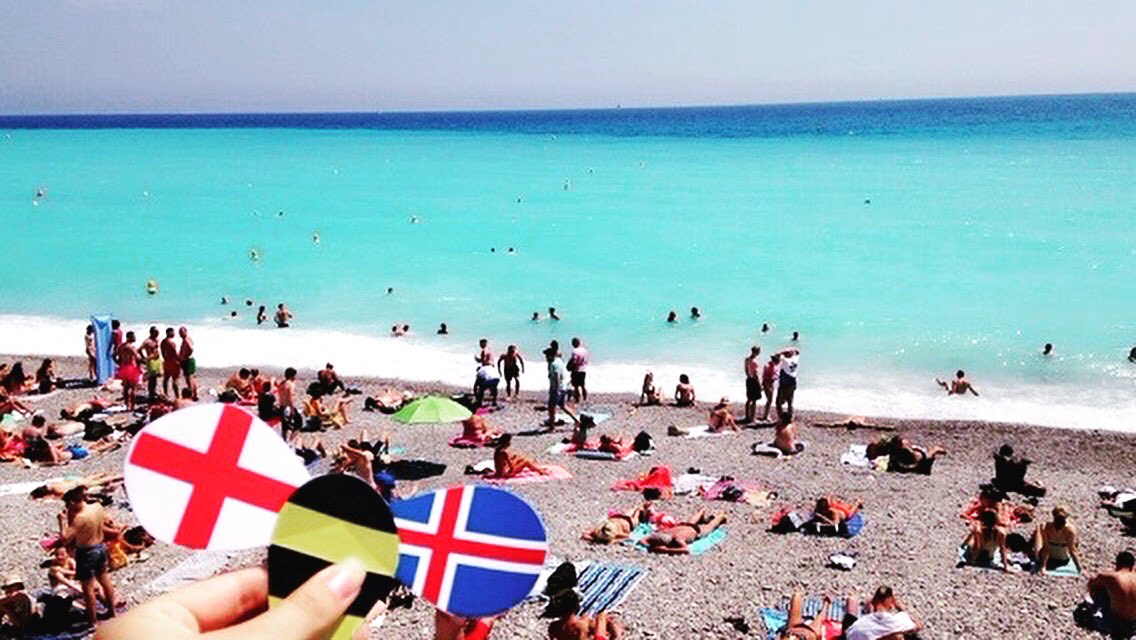 icilesartisans's tweet photo. #BeeShary #NiceFrance #Foot #EURO2016 #Euro #ANGISL #ExploreYourCuriosity #FanZone #Angleterre #Islande https://t.co/hKahgmPgMP