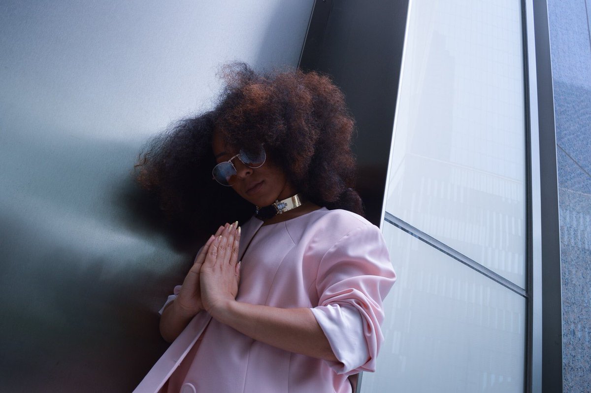 VISCOSEILLUSION's tweet photo. VI Studio: 005
ft. @FearlessLeon 🦁⚡️
https://t.co/6b69NtyhUX
#StyledbyVI #GetStyled #Stylist #FashionBlogger https://t.co/z2ABTHp8CE