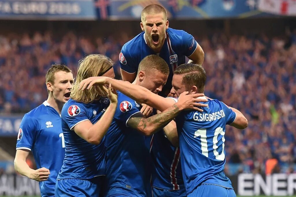 Futbol_MiVida's tweet photo. El Sueño de Islandia sigue, esta en los cuartos de final de la #EURO2016. https://t.co/QhVxQYYT9u