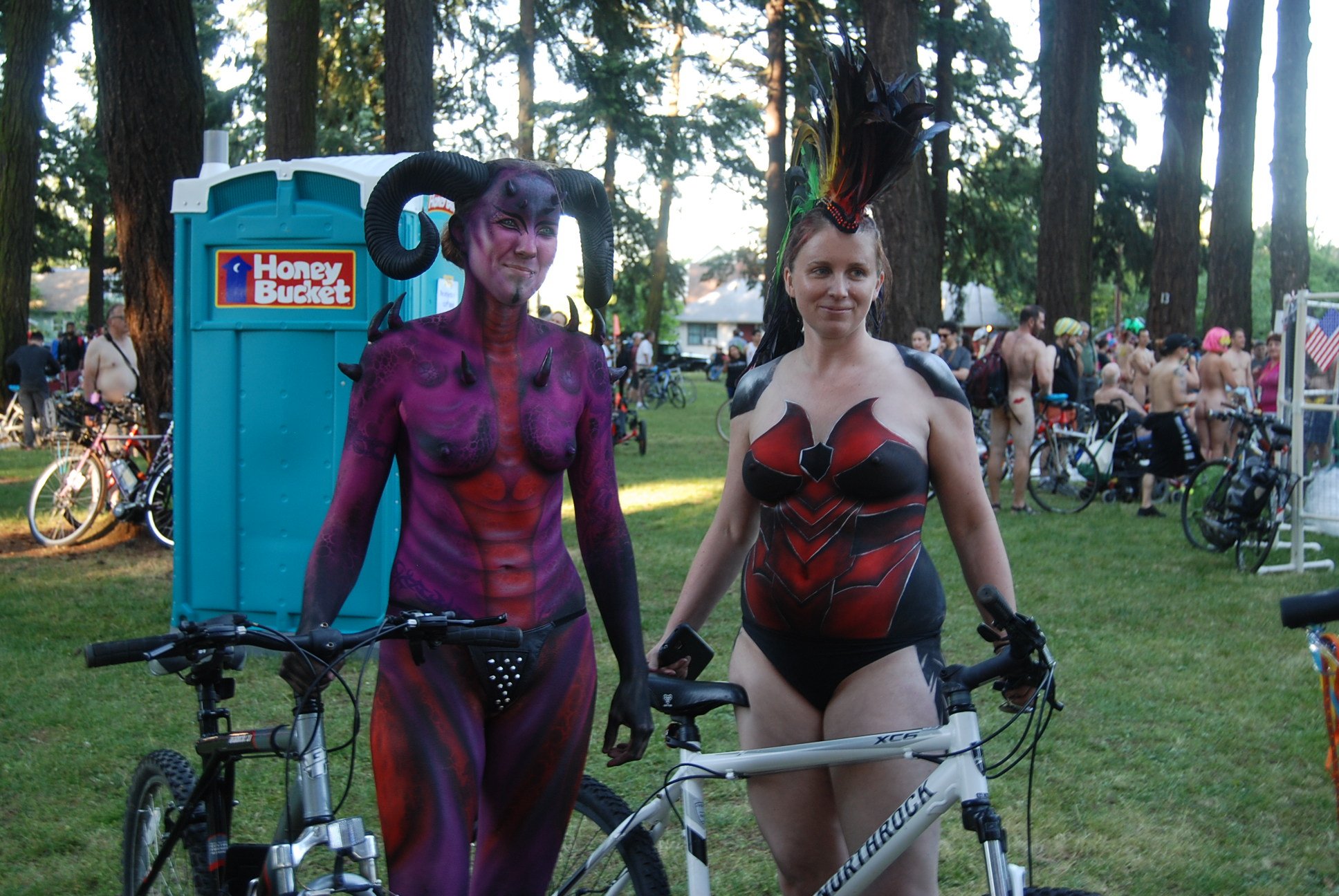 Porn Pictures Female Mastrobation Naked Bicycle Paint Gallery