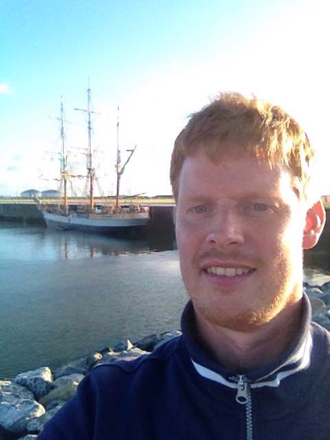 CBSDeZaaier's tweet photo. En de eerste #Delfsailfie is binnen!! @DelfSail #Kaskelot #Eemshaven #meesterPeter @PeterDelfzijl https://t.co/ko5L07H6g7