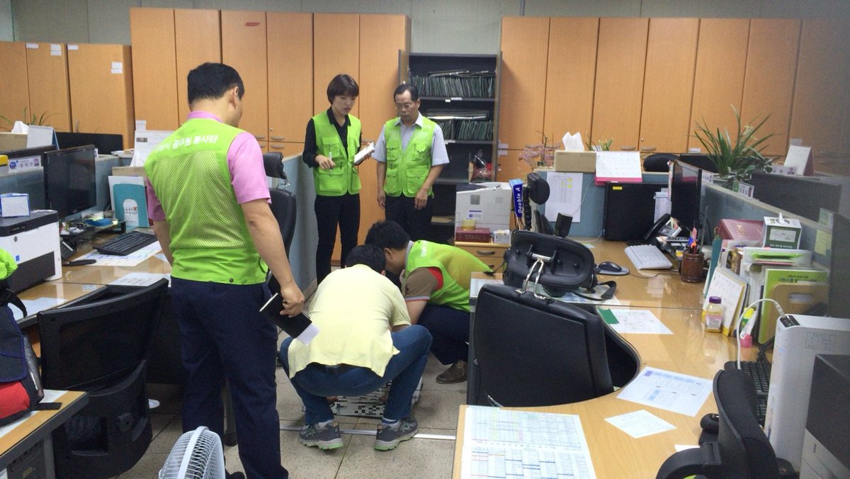 #성남시 6월 자동차세 납부의 달을 맞아 자동차세를 2회(1년) 이상 체납한 차량을 대상으로 이른 새벽부터 현장 단속을 실시하고 있습니다. 영치된 번호판은 체납된 세금을 납부하면 찾아갈 수 있습니다