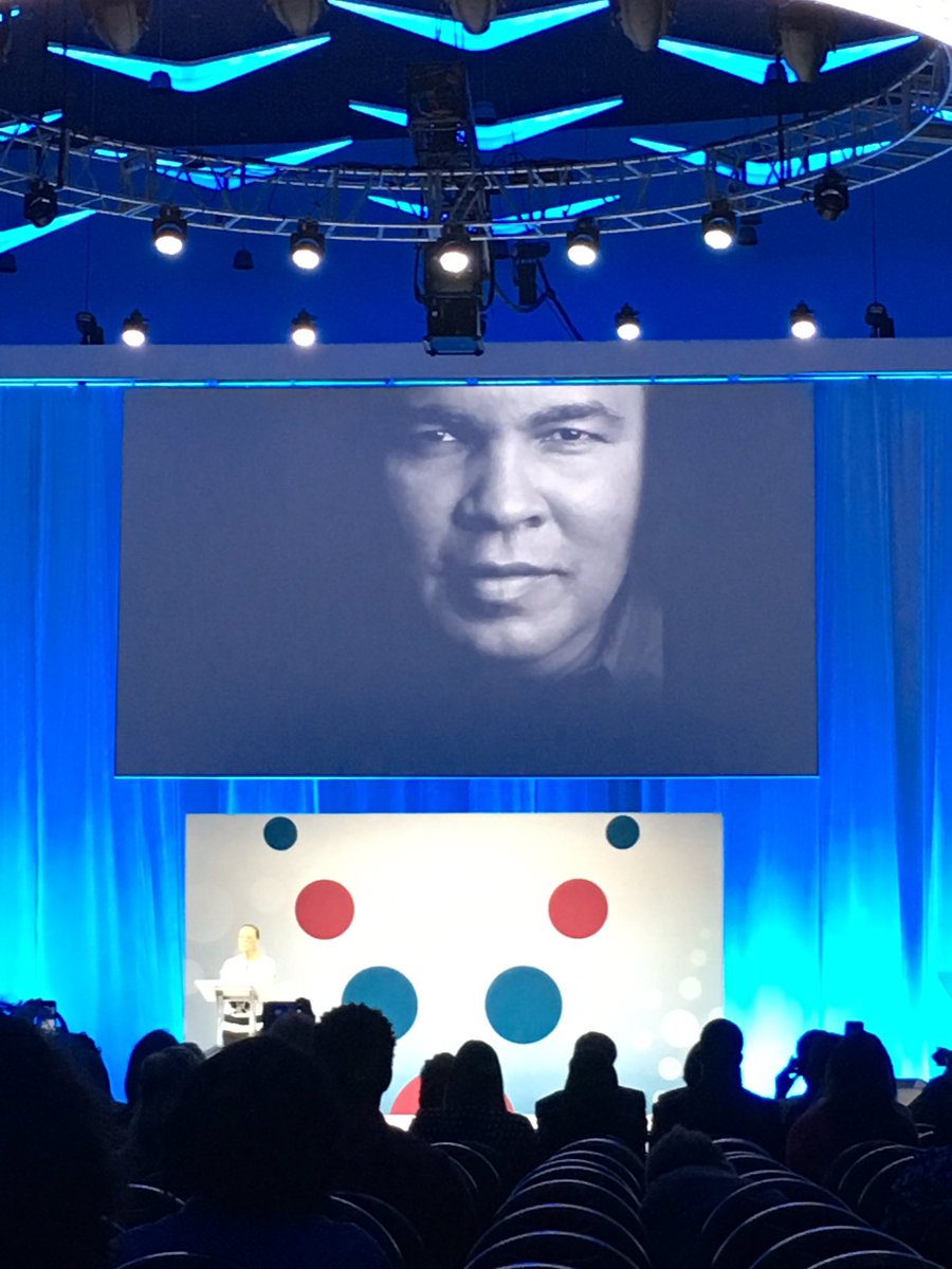 daftlysmitten's tweet photo. "There is Ali in all of us" -Lonnie Ali What a beautiful tribute to Muhammad Ali. #generationAli #serviceunites https://t.co/qgL2ZZ3pH0