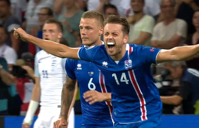 Der #Brexit ist perfekt. Island schießt die Briten mit 2:1 aus dem EM Turnier. Sorry!!!