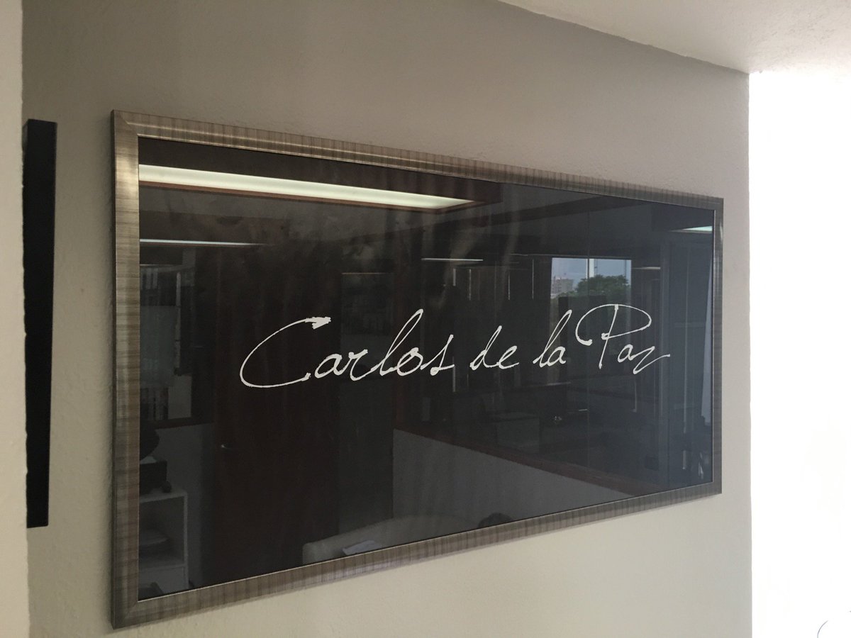 CHARLYDELAPAZ's tweet photo. #beamazing #becreative #becapa hoy en capa creemos que los clientes necesitan una... https://t.co/vTY2zJMkSH https://t.co/FbO4AHNK6u