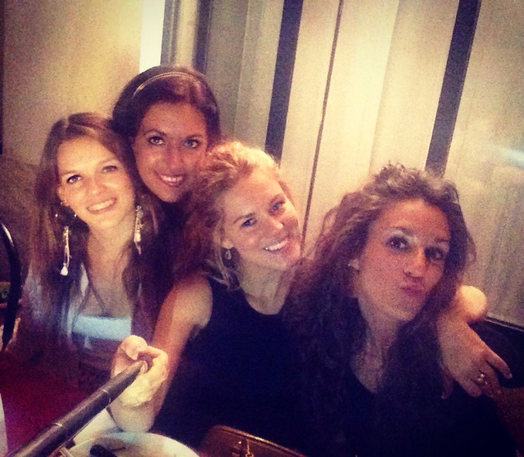 EleoLamperti's tweet photo. #AuguriPapi #fiesta #ItaliaSpagna https://t.co/3d5gLM79Em