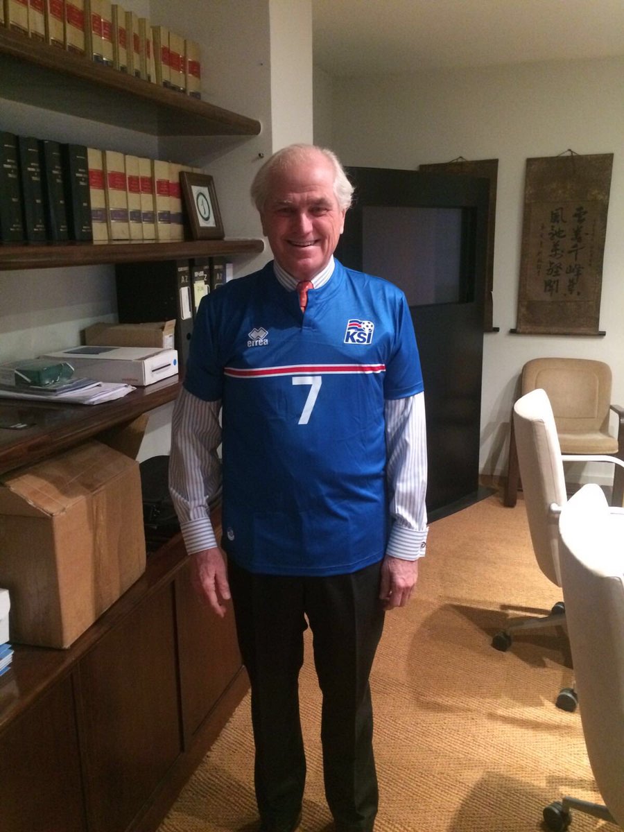 A way of showing my respect and admiration to what is achieving an incredible Country full of amazing people