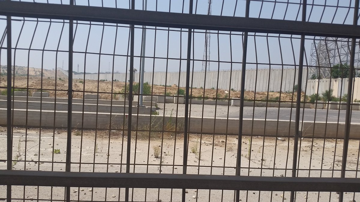 Stefaniafodd's tweet photo. Increase arrests of traders at the Erez crossing & the restrictions to humanitarian institutions #Enough_Siege https://t.co/yBLTwMfeC0