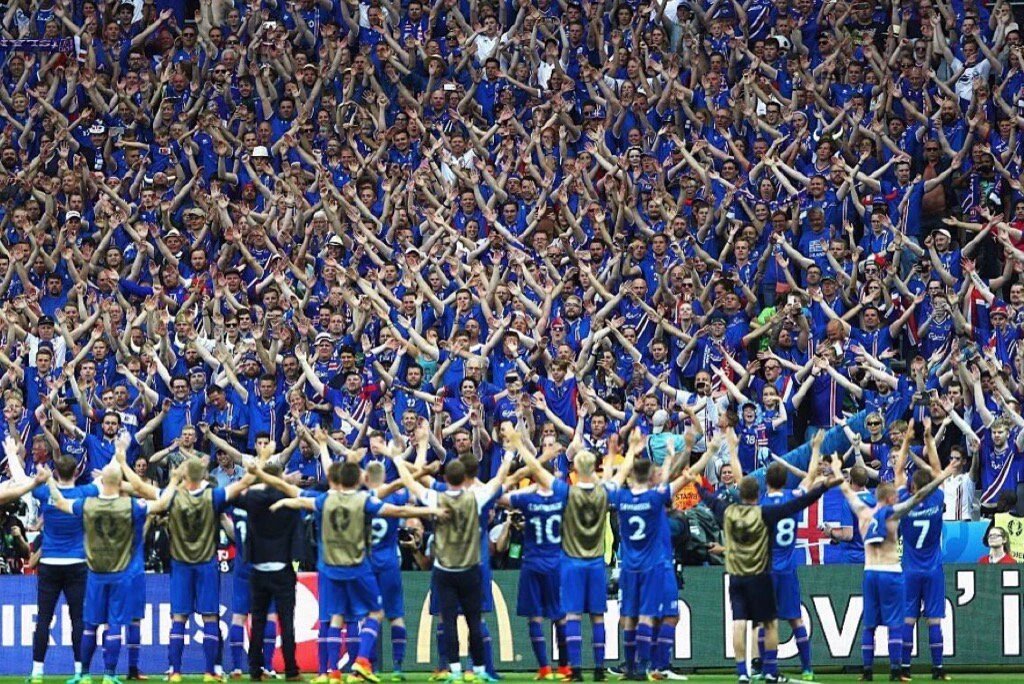 Harshmellow77's tweet photo. This reminds me of Spartans war cry! #ENGICE #EURO2016 #BELIEVE https://t.co/JW16Vdz8EQ