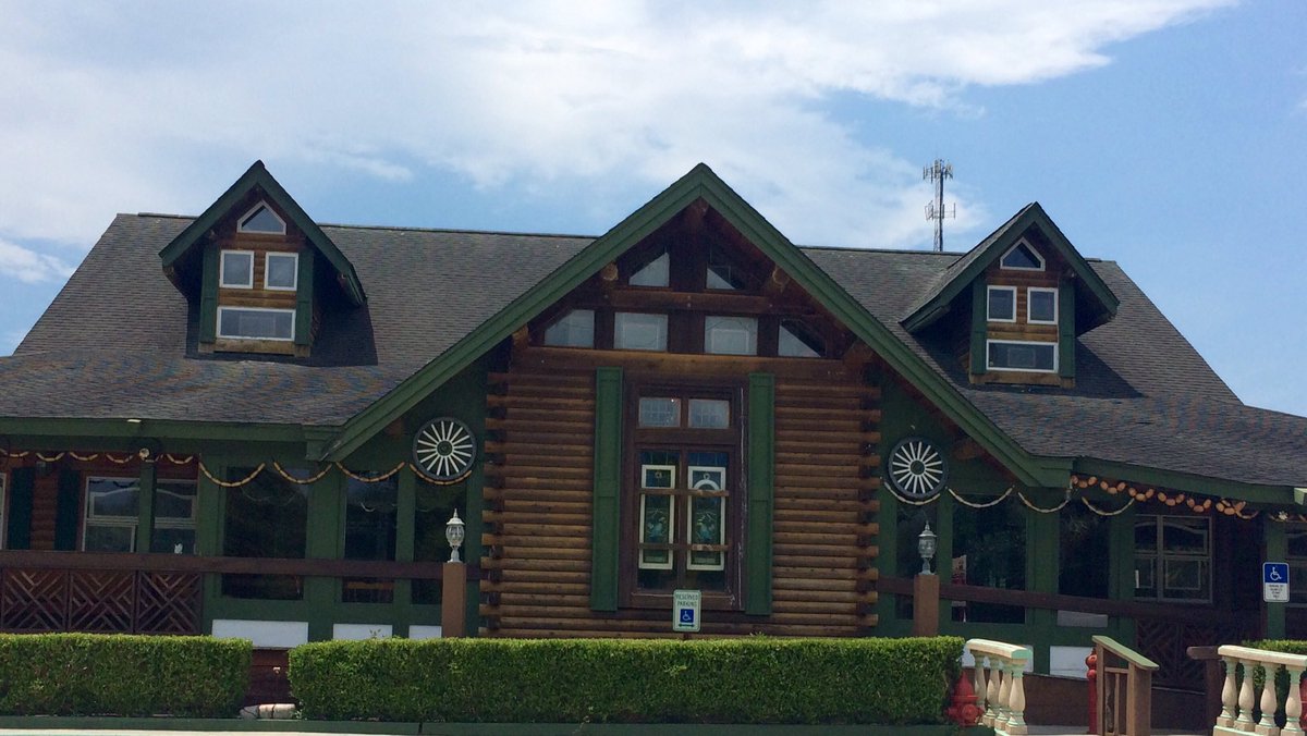 It took 18 yrs to build by hand &amp; is loaded w/ museum quality artifacts!  Take a tour of the Pondera @ 5pm. <a href="/weartv/">WEAR ABC 3</a>