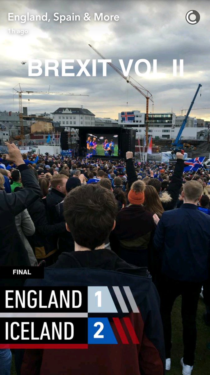 SeamusjKearney's tweet photo. This snap on the #ENGICE snaphat story is brilliant! #BrexitVol2 https://t.co/OCTFNQ8gnF