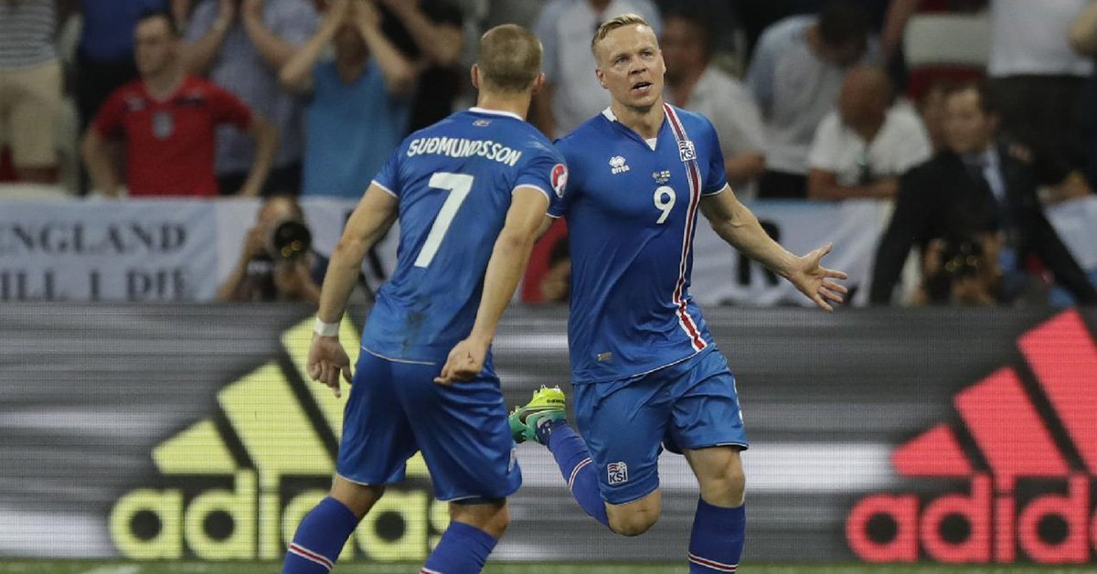YahooSports's tweet photo. Hear Icelandic commentator squeal as Iceland scores to beat England. https://t.co/Eql1X1cZeR https://t.co/w0mhuvja6h