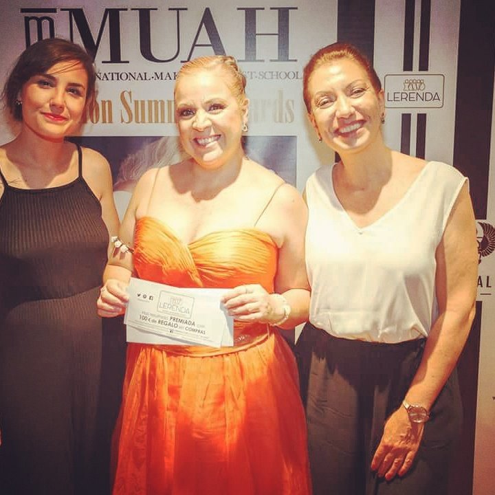lerendashop's tweet photo. Entregamos un estupendo premio de 100 euros para compras  https://t.co/3x1gPFC1A0 #Muahschool #Fashionsummerawards https://t.co/xFNFmKLD6g