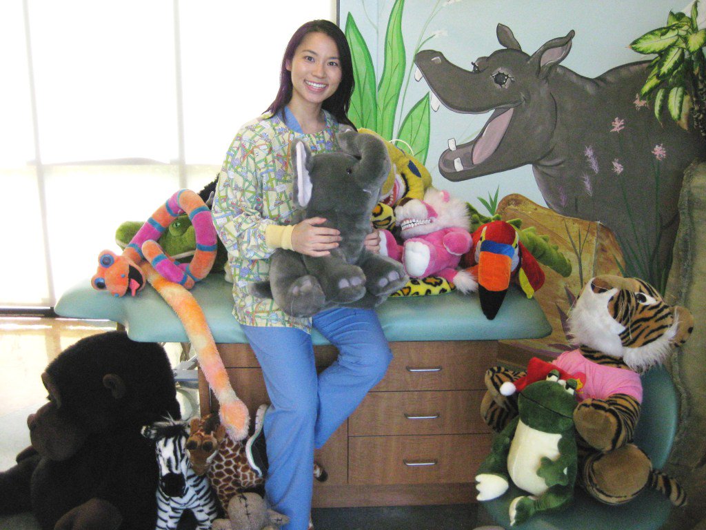 dventuredental's tweet photo. Meet Dr. Shandra https://t.co/qbtW6eiUoz https://t.co/xn8OeW2vO2